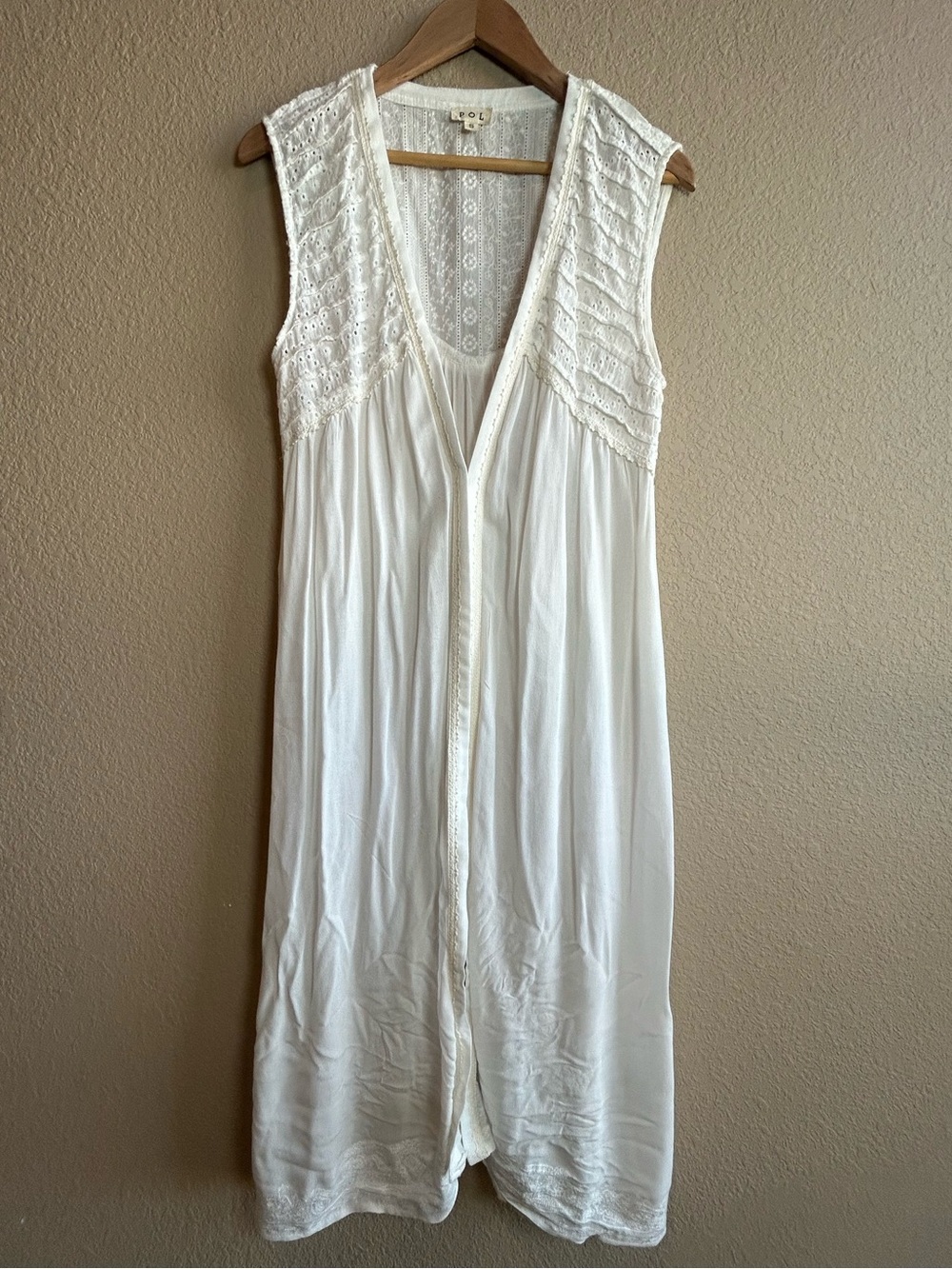 POL Sleeveless Womenโs Cardigan Ivory Size Small Country Cowgirl Prairie Boho